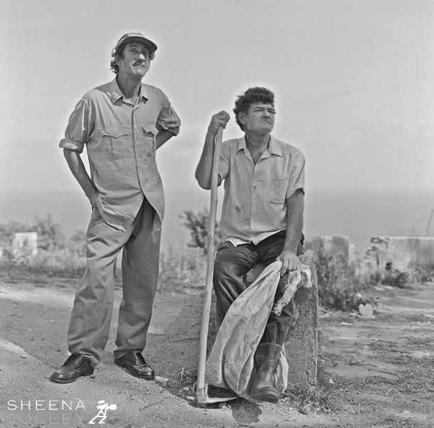 Wilson Yearwood and Wilson Norris.jpg - Wilson Norris is about to go and collect coconuts and chatting to Wilson Yearwood